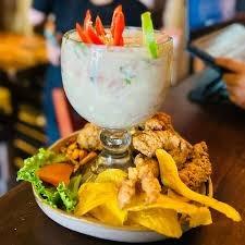 Leche de Tigre con Chicharrón de Pota