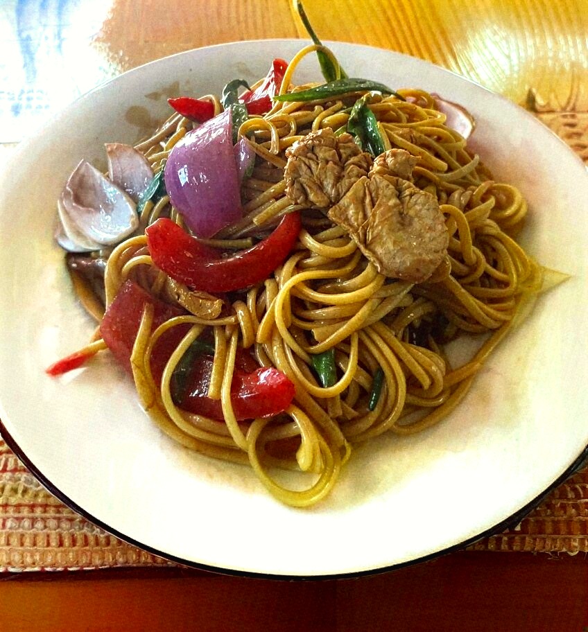 Tallarín Saltado de Pollo